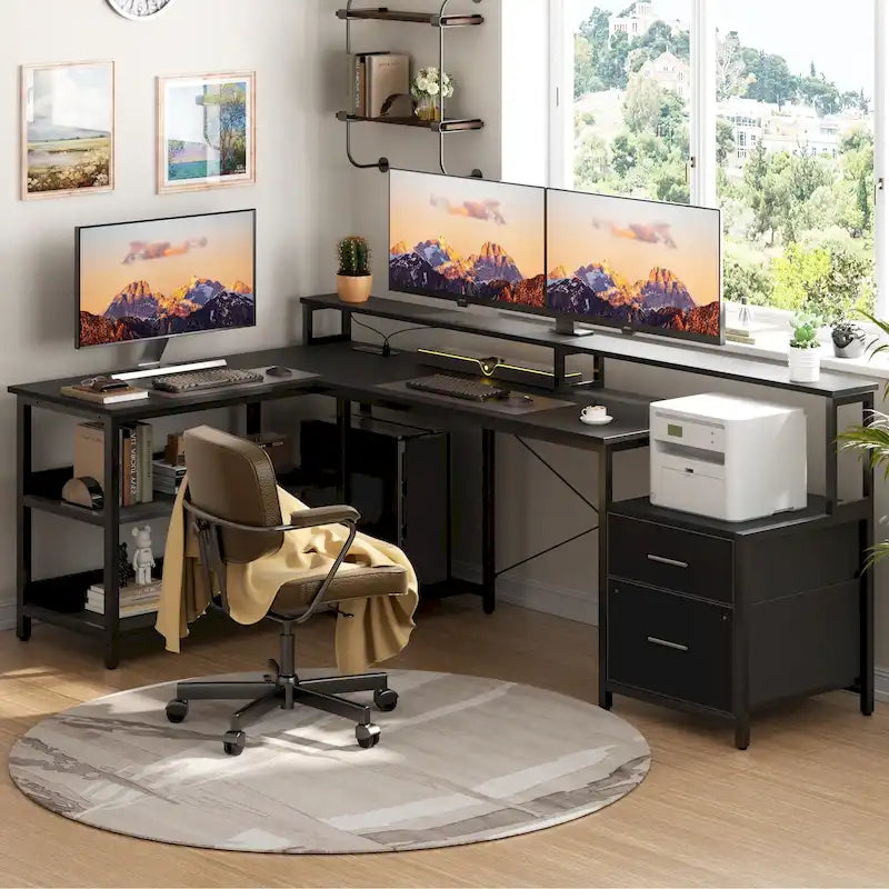 Reversibler L-förmiger Computertisch mit Aktenschublade, langer Monitorhalterung, Ladestation und RGB-LED-Streifen